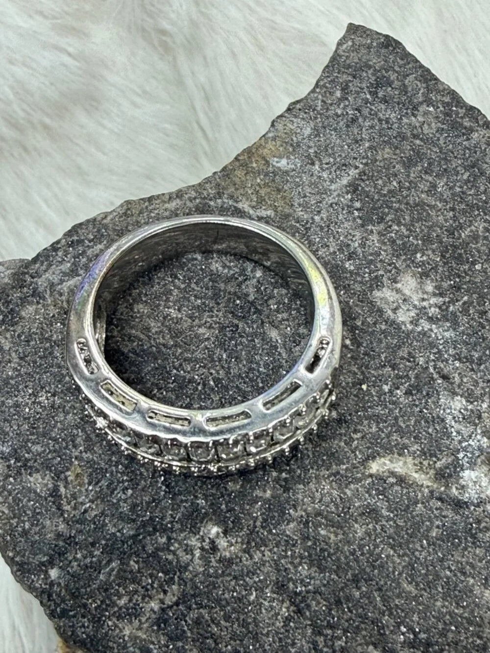 Silver Tone Fashion Ring with Glass Baguettes Size 7.25